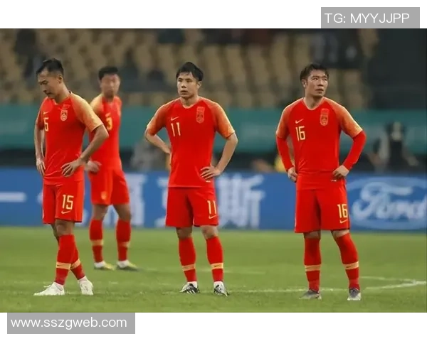 赛后复盘:上海网球队与成都网球队的团队协作与战术分析探讨 赛后复盘:上海网球队与成都网球队的团队协作与战术分析探讨