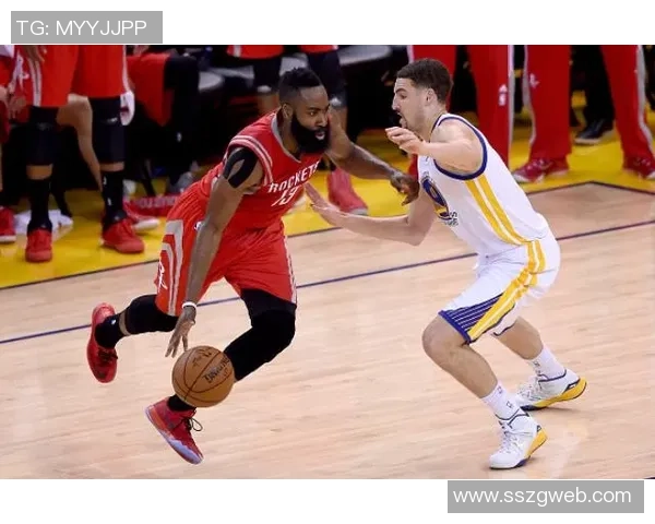 重庆篮球队在世锦赛中的个人能力表现分析与点评