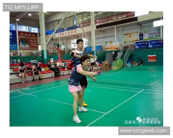 重庆羽毛球队精英赛之路:拼搏与荣耀的奋斗历程揭秘 重庆羽毛球队精英赛之路:拼搏与荣耀的奋斗历程揭秘