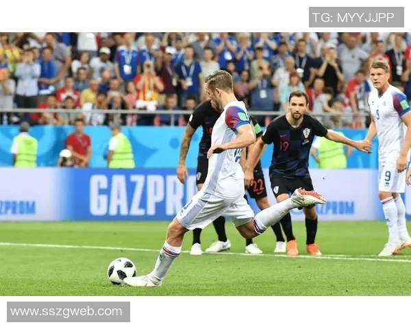 重庆足球队进攻战术解析及其在比赛中的应用与效果分析 重庆足球队进攻战术解析及其在比赛中的应用与效果分析