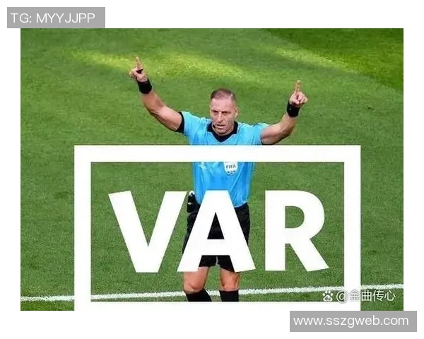 重庆足球队在冠军赛积分榜上以71分稳居第一名,争夺冠军形势大好 重庆足球队在冠军赛积分榜上以71分稳居第一名,争夺冠军形势大好