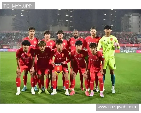 重庆足球队在锦标赛中的实力展现与未来发展潜力分析 重庆足球队在锦标赛中的实力展现与未来发展潜力分析