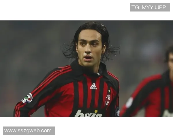 当代足球巨星风采揭秘与成就回顾